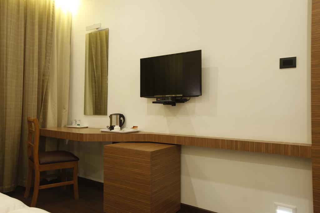 Brownstar Boutique Hotel 첸나이 객실 사진