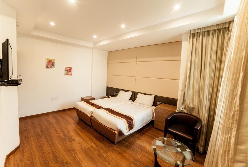 Brownstar Boutique Hotel 첸나이 외부 사진