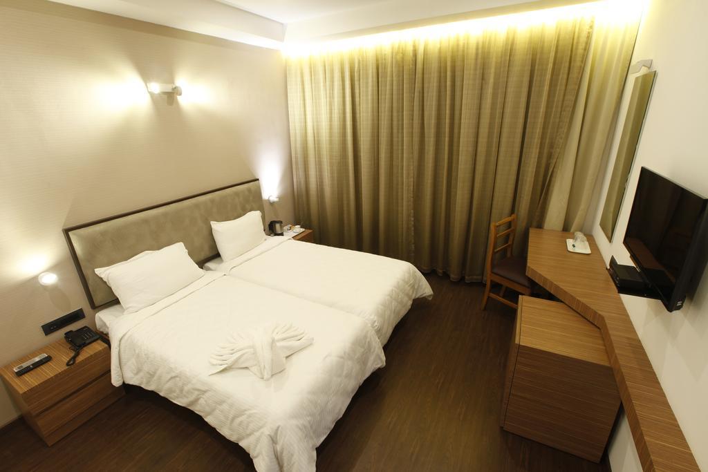 Brownstar Boutique Hotel 첸나이 외부 사진
