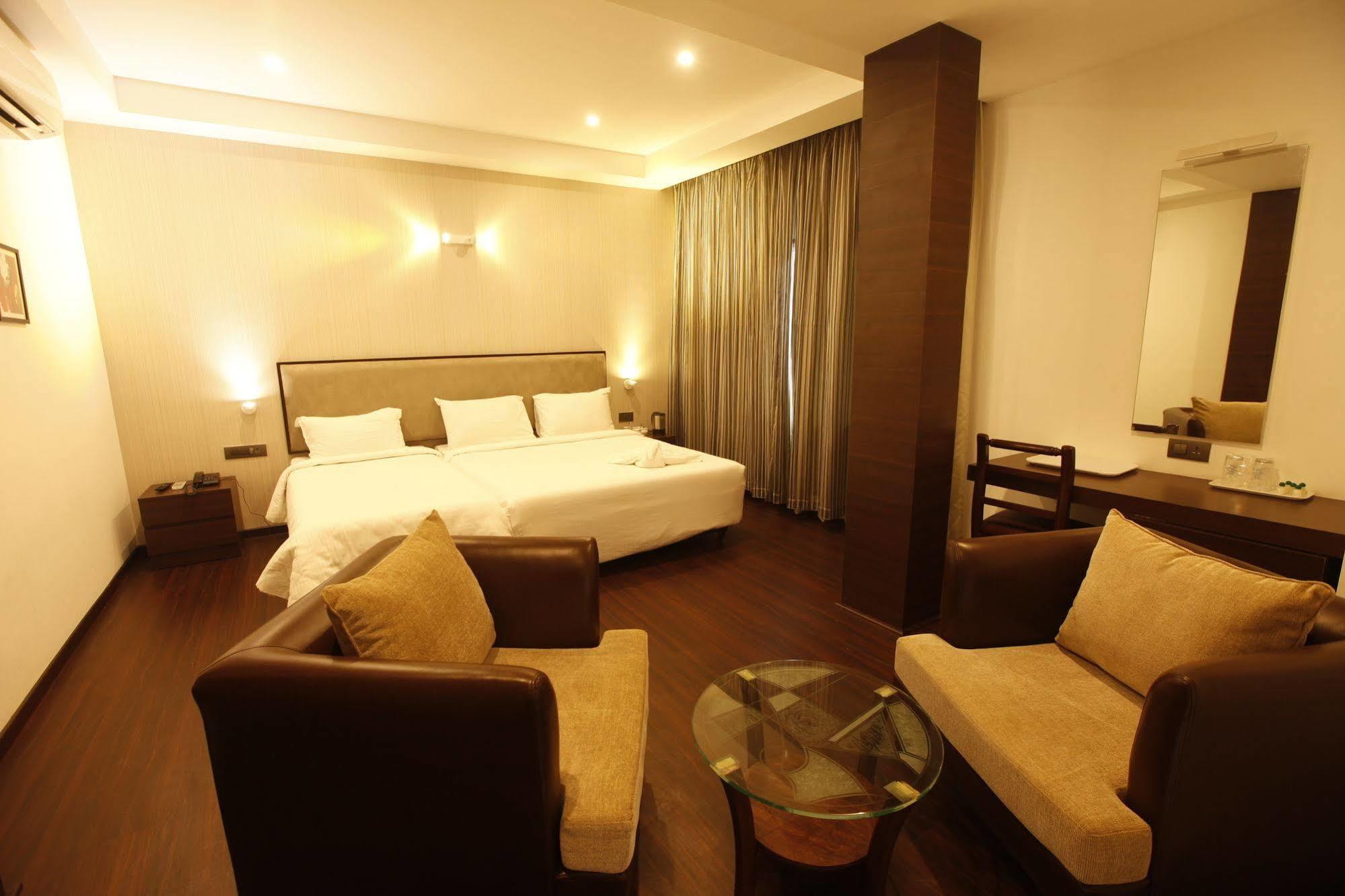 Brownstar Boutique Hotel 첸나이 외부 사진