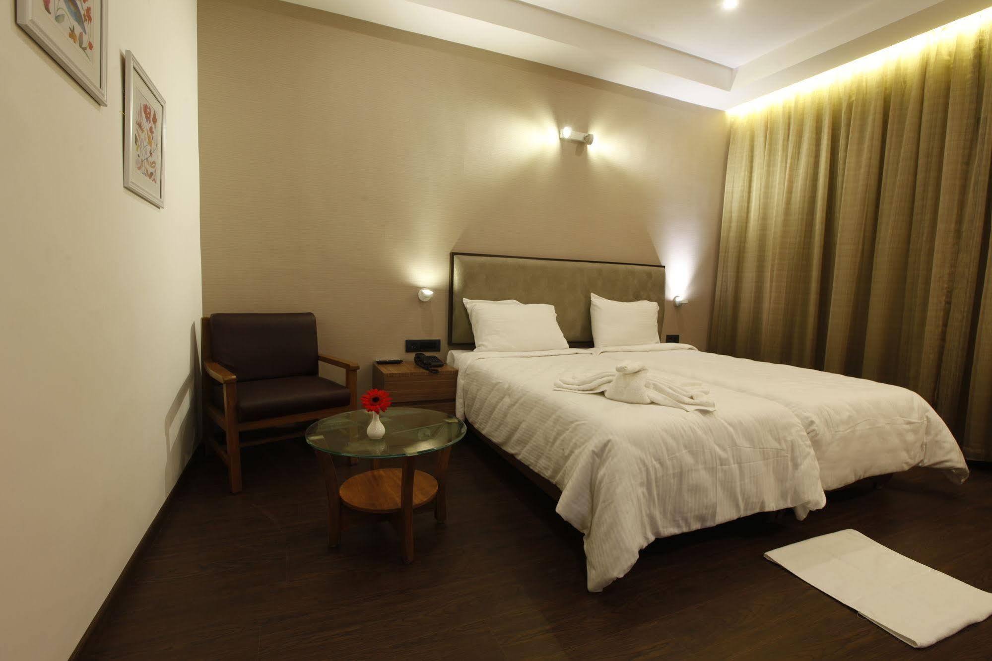 Brownstar Boutique Hotel 첸나이 외부 사진