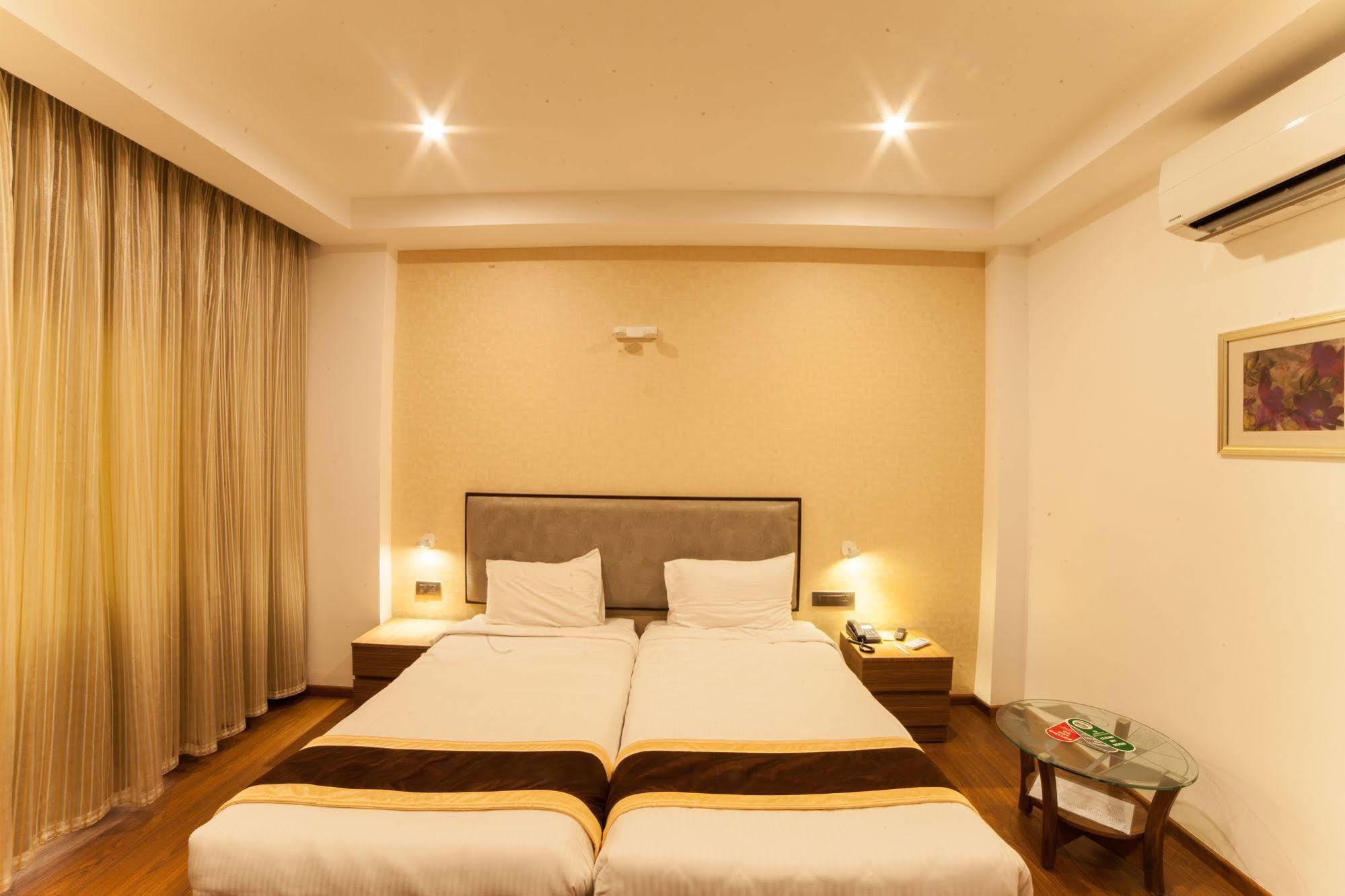 Brownstar Boutique Hotel 첸나이 외부 사진