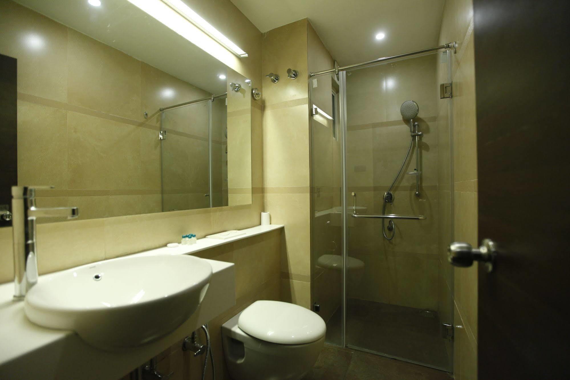 Brownstar Boutique Hotel 첸나이 외부 사진