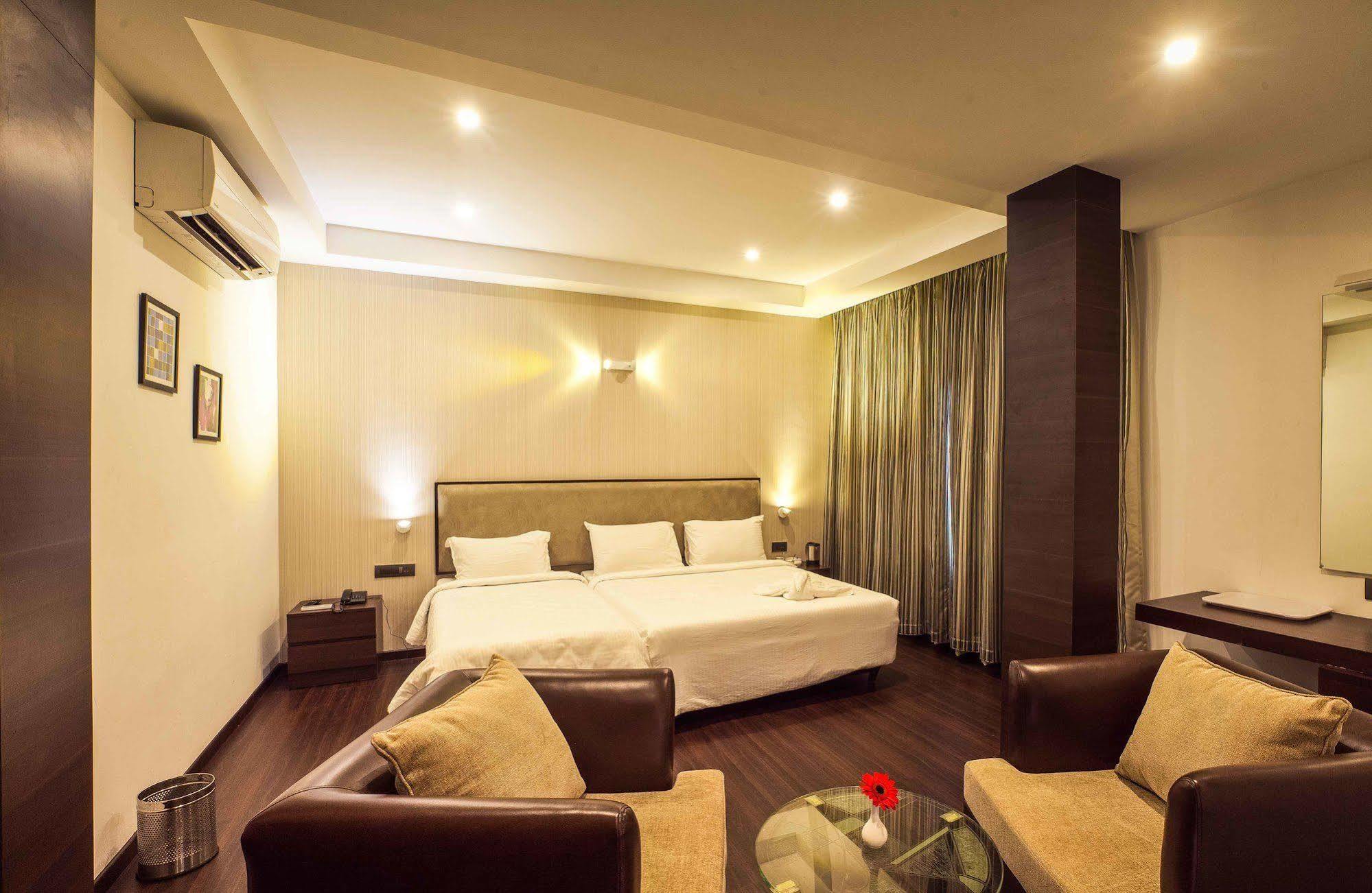 Brownstar Boutique Hotel 첸나이 외부 사진